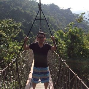 Meet your Posher, Eric